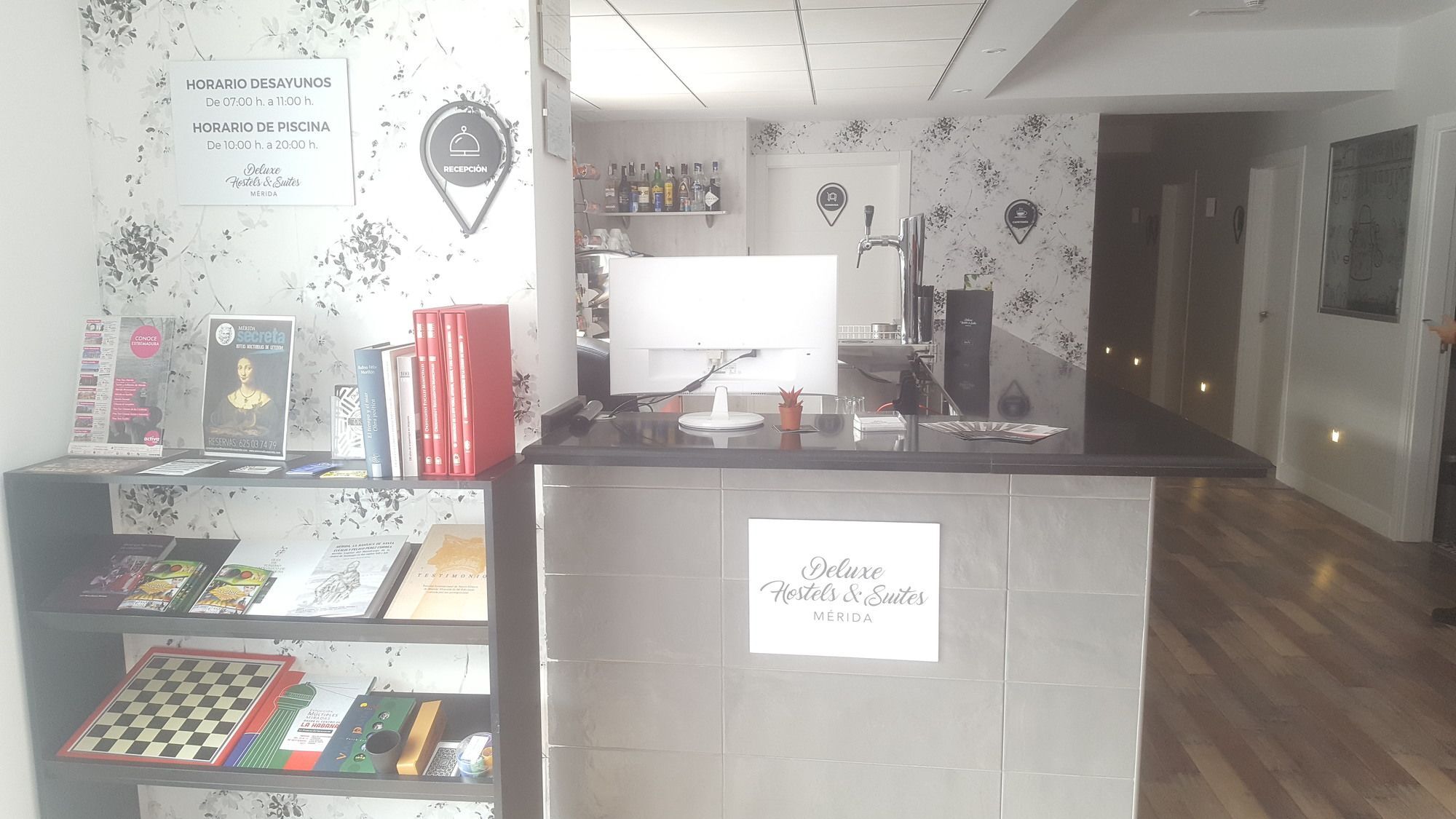 Deluxe Hostels & Suites Мерида Экстерьер фото